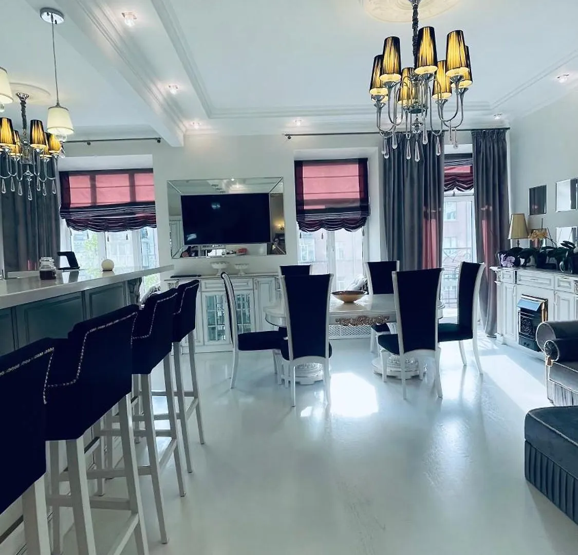 Luxury Design Apartments In The Center Of Kiev 0*,